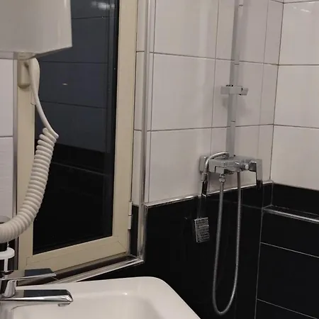 فندق Milano تيرانا